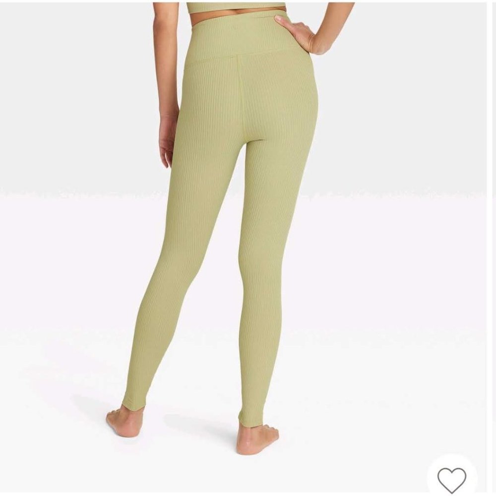 All in Motion - Women's Ultra High-Rise Rib Leggings Olive Green Size M Reg - Picture 11 of 13